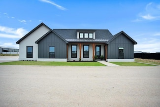 234 County Road 304, Seminole, TX 79360