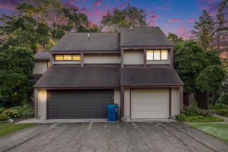 2375 Fairgrove St, Kalamazoo, MI 49009