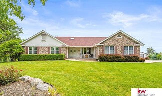 17911 Peterson Rd, Plattsmouth, NE 68048