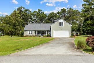 127 Bluewater Cir, Newport, NC 28570