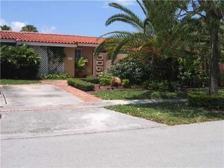 4900 SW 87th Ct, Miami, FL 33165