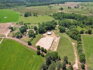 1137 Fm 2985, Hughes Springs, TX 75656