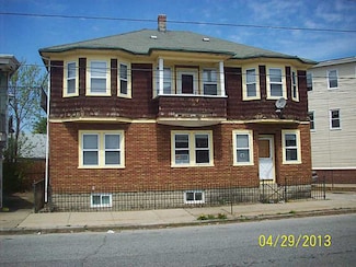 33 Silver Lake Ave, Providence, RI 02909