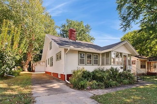 1055 46th St, Des Moines, IA 50311