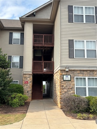 1431 Harts Ridge Dr, Seneca, SC 29678