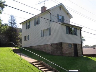 8 Hubbard Rd, Burgettstown, PA 15021