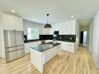 39 Derby St Unit 1, Worcester, MA 01604
