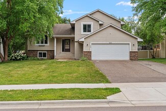 9331 Hillside Dr, Champlin, MN 55316