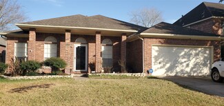 1015 Wentworth Dr, Pearland, TX 77584