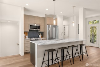 16014 Main View Ln NE, Duvall, WA 98019