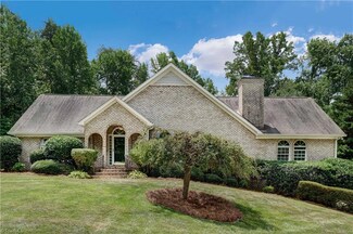 4913 Golden Oaks Dr, Oak Ridge, NC 27310