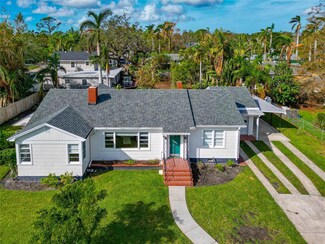 202 23rd St W, Bradenton, FL 34205