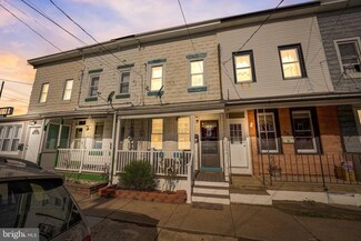 21 Lily St, Trenton, NJ 08610