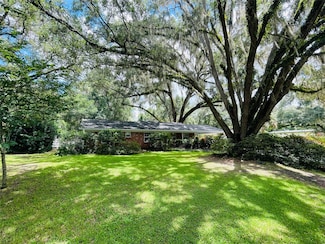 1820 SW 49th Place, Gainesville, FL 32608
