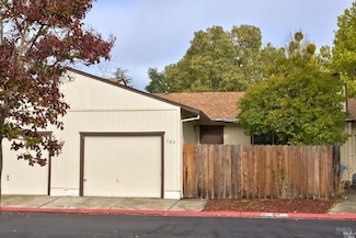746 Agnew Place, Santa Rosa, CA 95401
