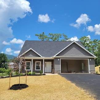 5508 Old Grove Ln, Salem, VA 24153