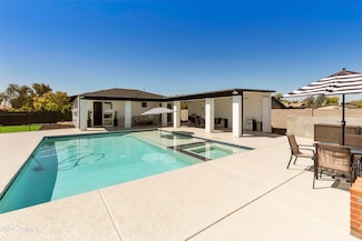 8822 W Deer Valley Rd, Peoria, AZ 85382