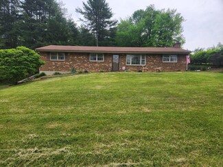 10496 Bent Mountain Rd, Bent Mountain, VA 24059