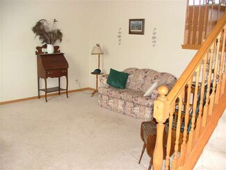 1008 Degeest Dr, Rapid City, SD 57703