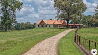 3877 S Kings Hwy, Texarkana, TX 75501
