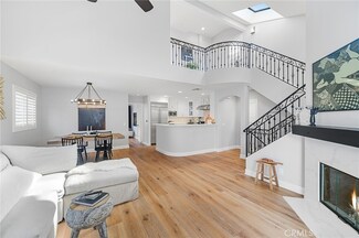 426 1/2 Acacia Ave, Newport Beach, CA 92625