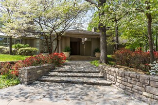 6655 S Evanston Cir, Tulsa, OK 74136