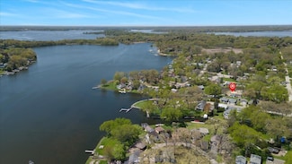 39457 N Forest Ave, Antioch, IL 60002