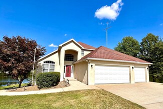 10804 E Mary Ct, Huntingburg, IN 47542