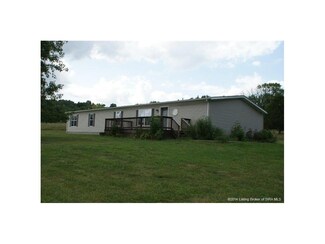 6070 S Roselawn Dr, Hardinsburg, IN 47125