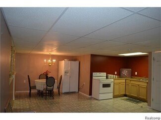 19379 Concetta Dr, Macomb, MI 48044
