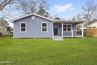 1523 Stewart Ave, Gulfport, MS 39501