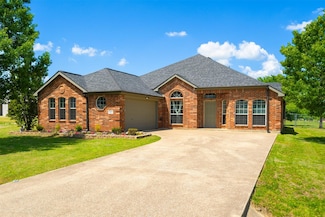 921 Mallory Dr, Midlothian, TX 76065