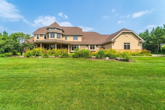 1800 Desert Dr, Wausau, WI 54401