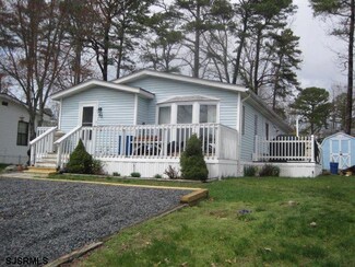 11 Hickory Ln, Mays Landing, NJ 08330