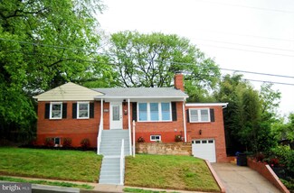 6511 29th St N, Arlington, VA 22213