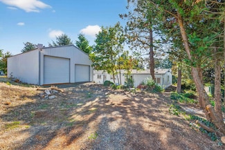 128 E Persimmon St, Genesee, ID 83832