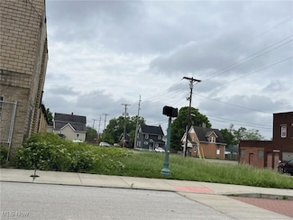 2400 Winfield Way NE, Canton, OH 44705