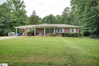 208 S Wingate Rd, Greenville, SC 29605