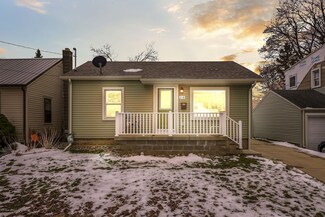 218 Mosley Ave, Lansing, MI 48906