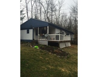 121 Fireside Ln, Becket, MA 01223