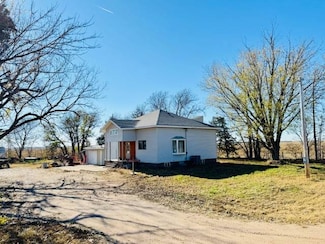 1748 Q Rd, Central City, NE 68826