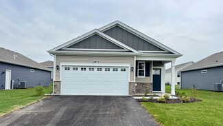 2871 Harnish Dr, Algonquin, IL 60102