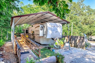 522 Loop Cir, Westminster, SC 29693