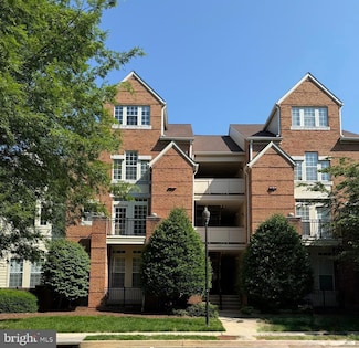 1304B Garden Wall Cir Unit 105, Reston, VA 20194