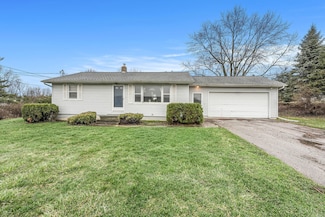 1324 4 Mile Rd NW, Grand Rapids, MI 49544