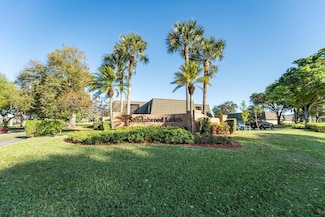 2432 24th Way, West Palm Beach, FL 33407