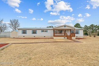 61 Greenhouse Ct, Lillington, NC 27546