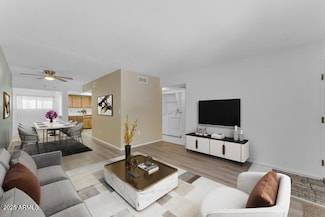 461 W Holmes Ave Unit 180, Mesa, AZ 85210