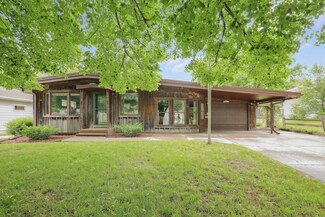 1414 Tyler St, Hastings, MN 55033