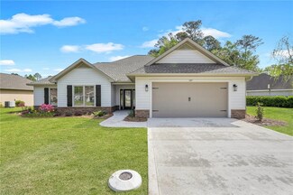 137 Country Walk Cir, Brunswick, GA 31525